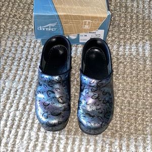 Ransom Clogs